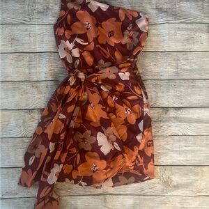 Gilli One-Shoulder Floral Dress in Orange and Brown